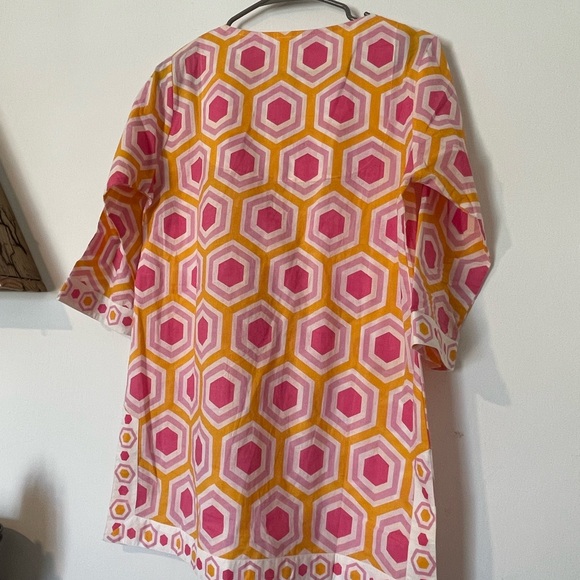 Hexagon Patterned Pink and Orange Women's Tunic - Picture 3 of 4